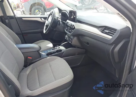 2021 Ford Escape Se z USA, uszkodzony, nr VIN 1FMCU0G64MUB03184